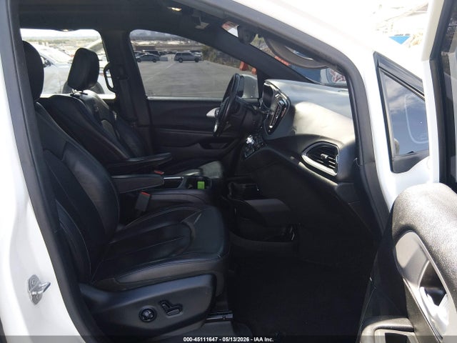 Chrysler Pacifica Touring L Plus