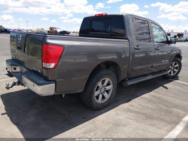 Nissan Titan Se
