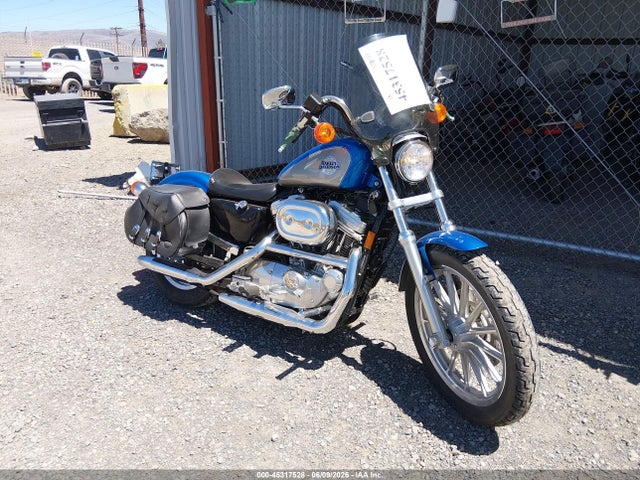 Salvage Harley-Davidson Xl883 Image