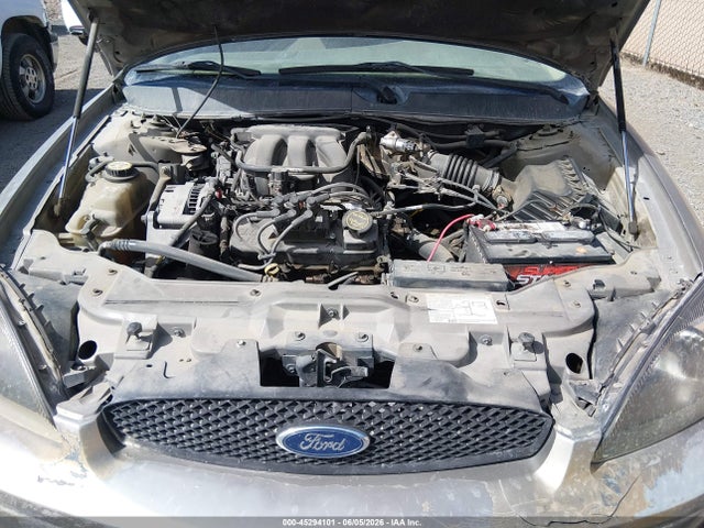 Ford Taurus Se