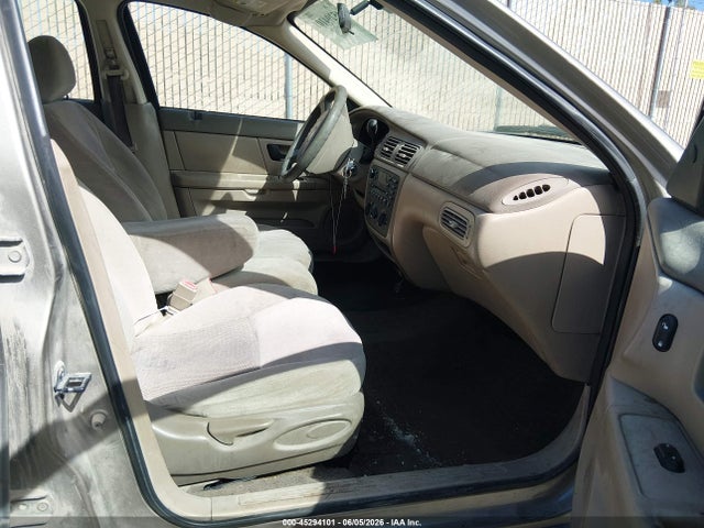 Ford Taurus Se