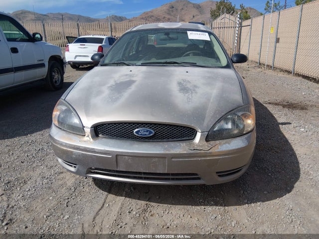 Ford Taurus Se
