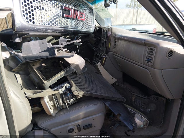 GMC Yukon Denali
