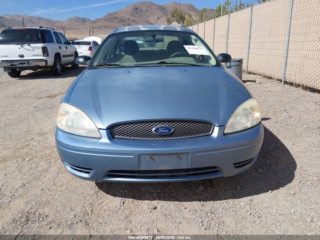 Ford Taurus Se