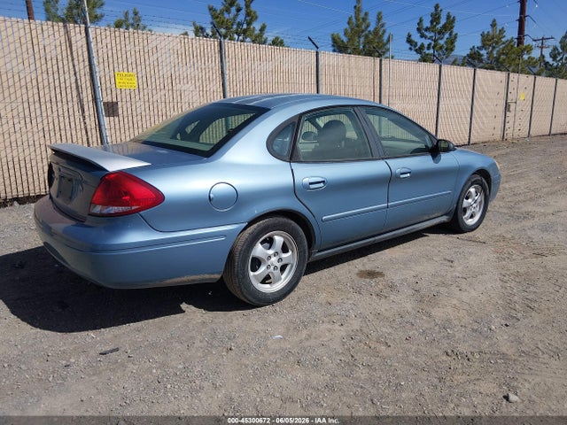 Ford Taurus Se