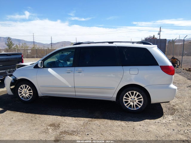 Toyota Sienna Xle