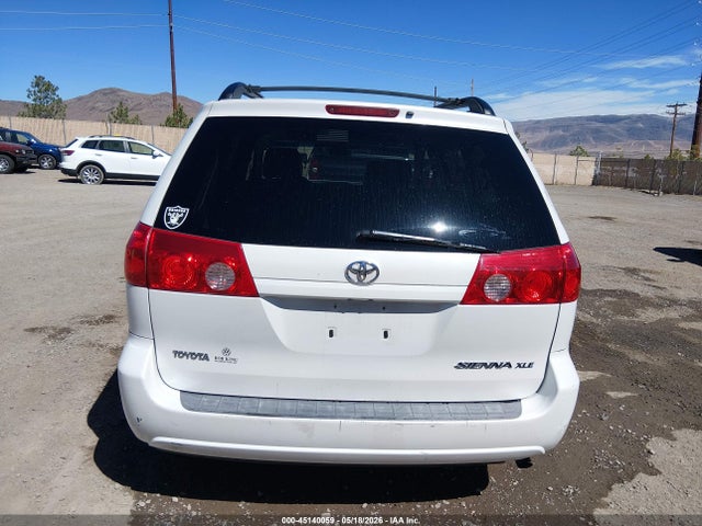 Toyota Sienna Xle