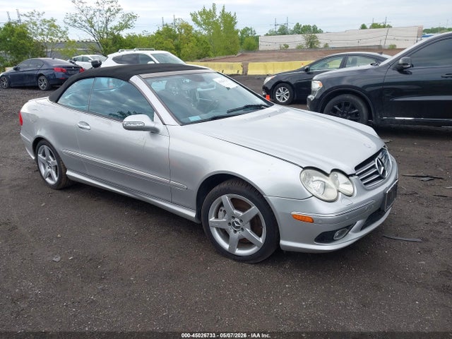 Salvage Mercedes-Benz Clk-class Image