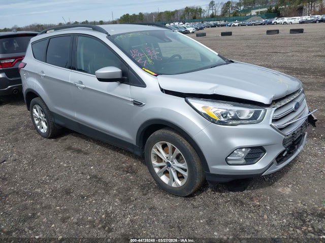 Salvage Ford Escape Image