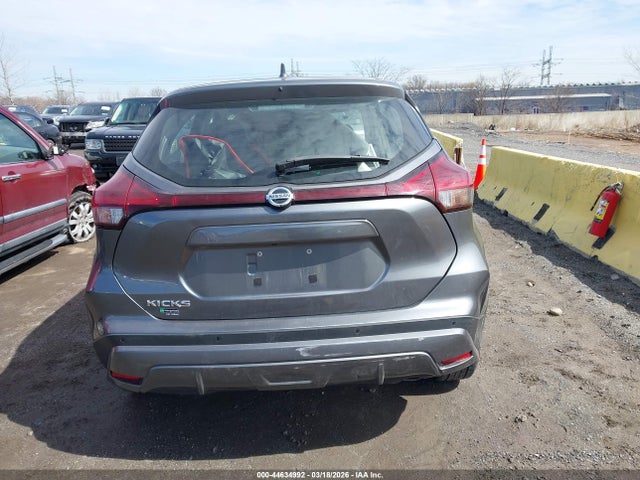 Nissan Kicks S Xtronic Cvt