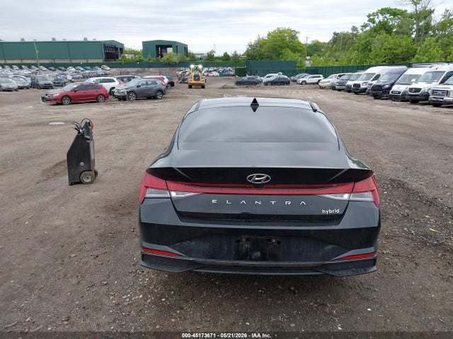Hyundai ELANTRA Limited