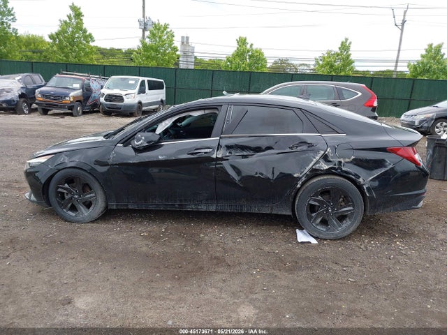 Hyundai ELANTRA Limited