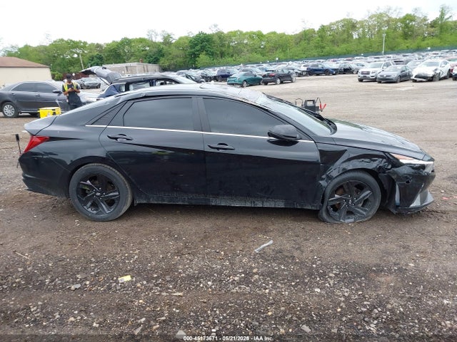 Hyundai ELANTRA Limited