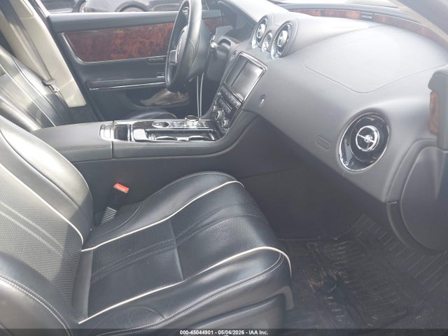 Jaguar XJ R-sport