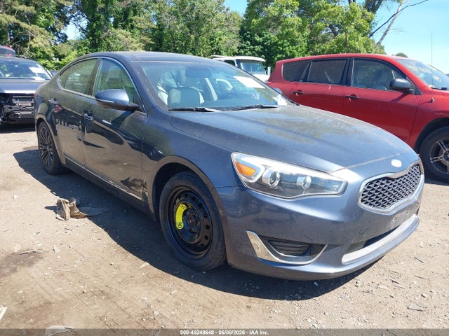 Salvage Kia Cadenza Image