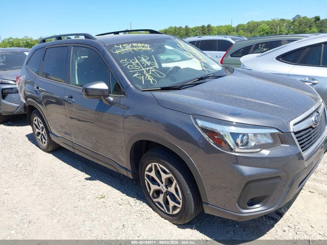 Salvage Subaru Forester Image