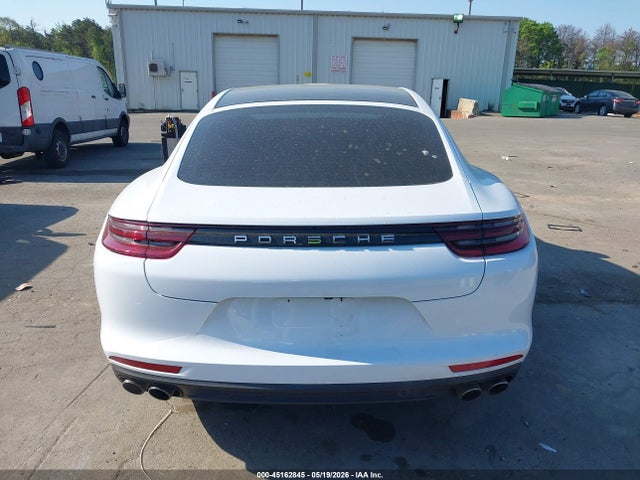 Porsche Panamera 4s