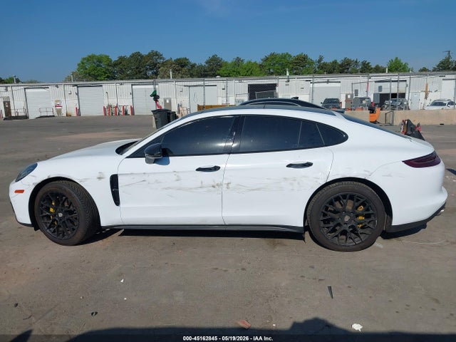 Porsche Panamera 4s