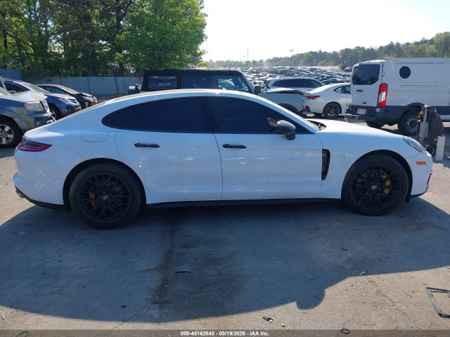 Porsche Panamera 4s