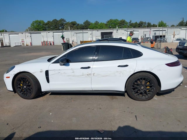 Porsche Panamera 4s