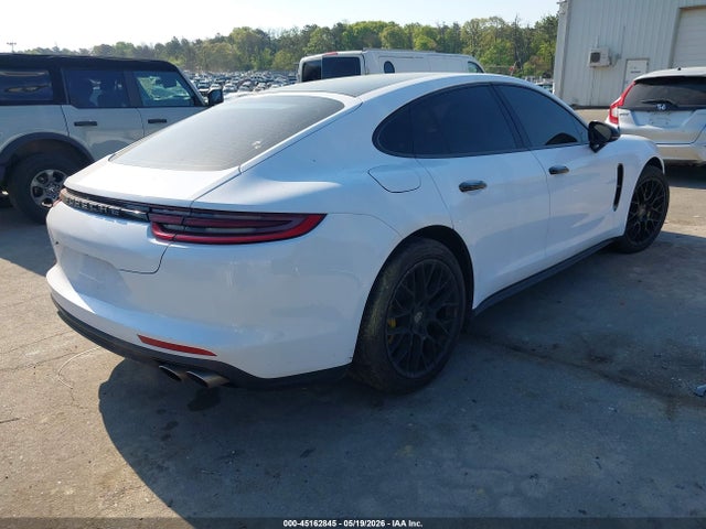 Porsche Panamera 4s