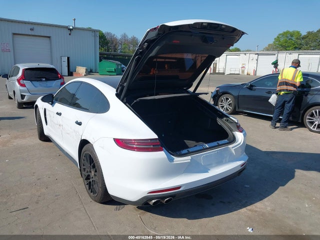 Porsche Panamera 4s