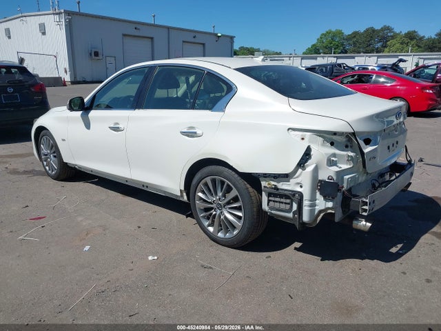 INFINITI Q50 3.0t Luxe