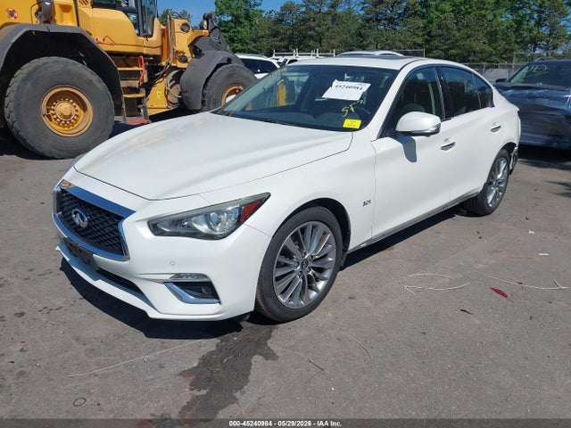 INFINITI Q50 3.0t Luxe