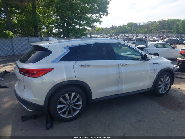 INFINITI Qx Luxe