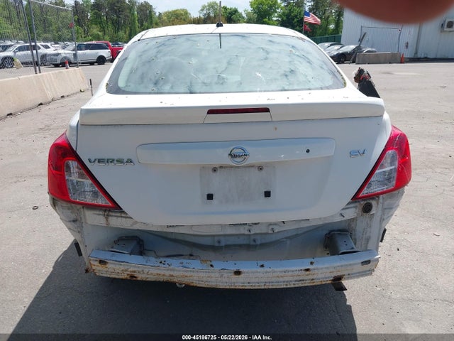 Nissan Versa