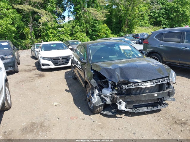 Salvage Kia Forte Image