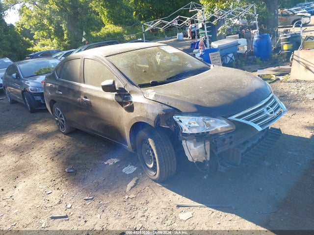 Salvage Nissan Sentra Image