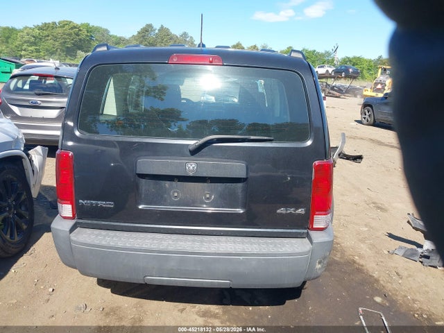 Dodge Nitro Sxt