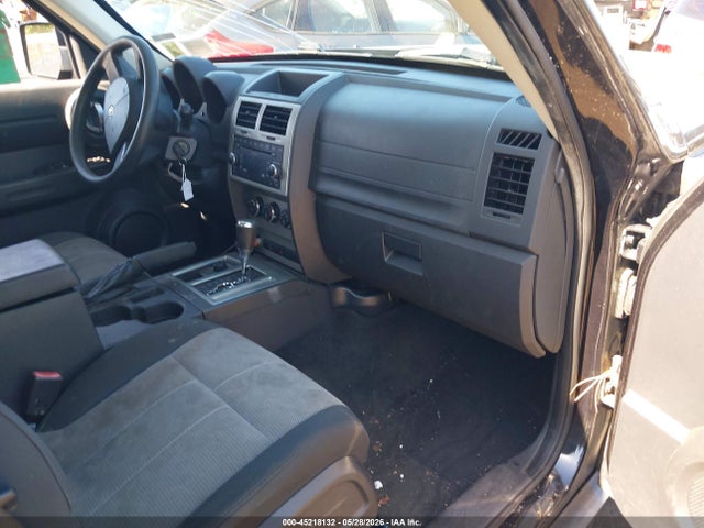 Dodge Nitro Sxt