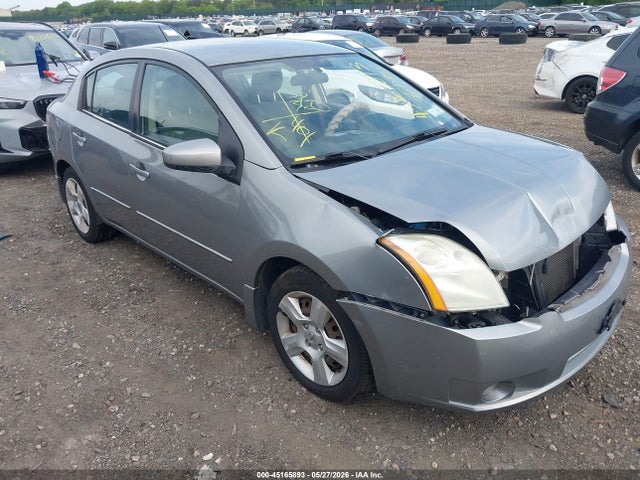 Salvage Nissan Sentra Image