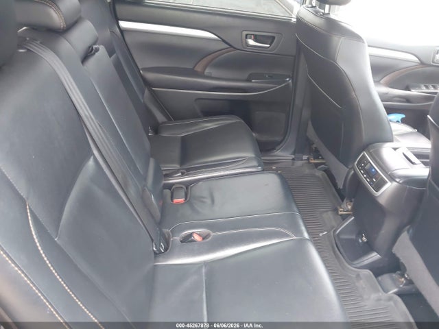 Toyota Highlander Xle V6
