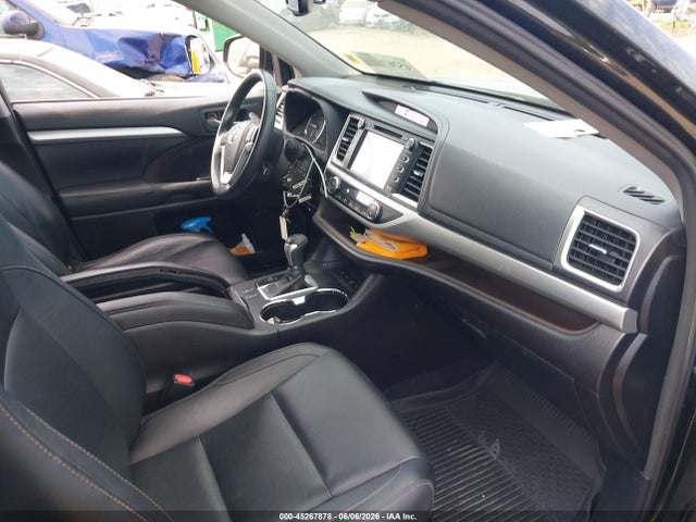 Toyota Highlander Xle V6