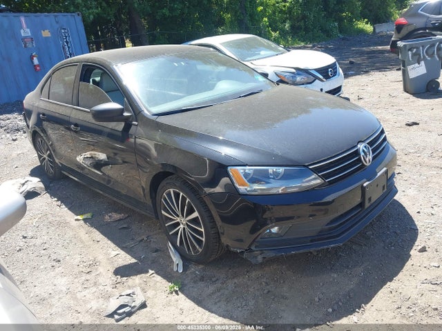 Salvage Volkswagen Jetta Image