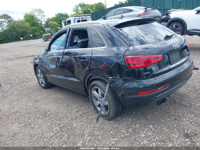 Audi Q3 2.0t Premium Plus