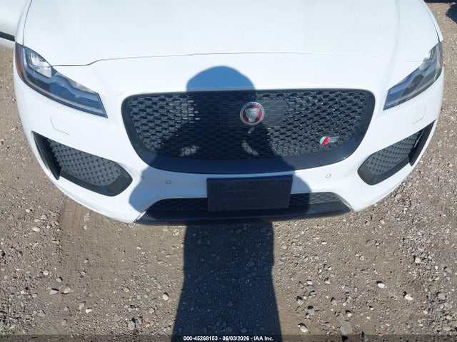 Jaguar F-PACE S