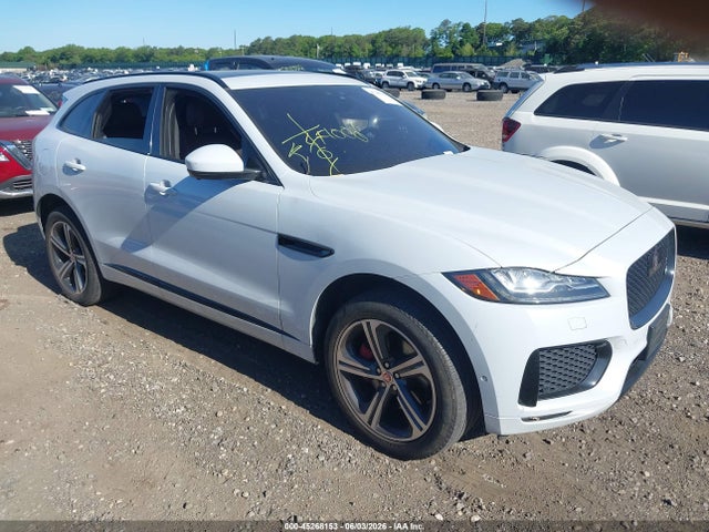 Salvage Jaguar F-PACE Image