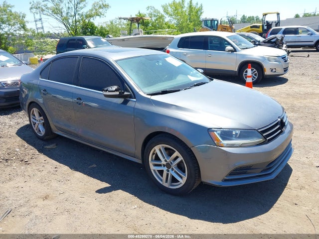 Salvage Volkswagen Jetta Image