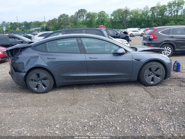 Tesla Model 3 Rear-wheel Drive