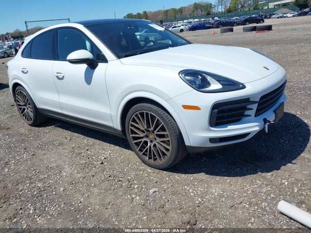 Salvage Porsche Cayenne Coupe Image
