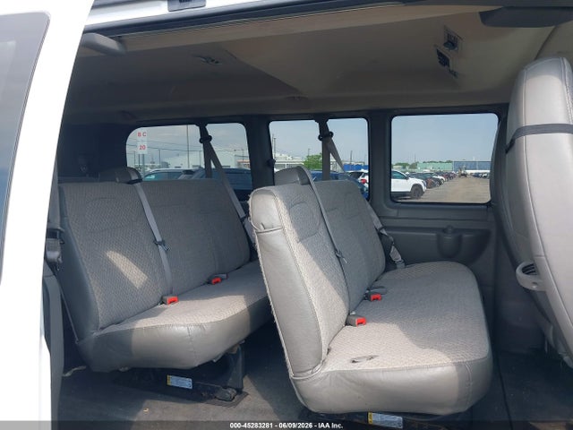 Chevrolet Express Lt