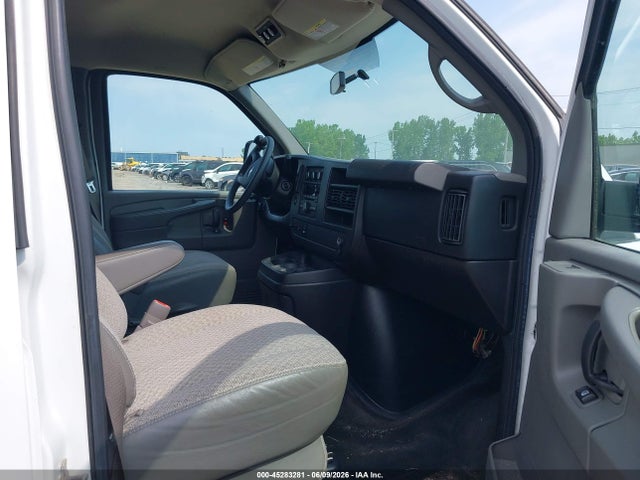 Chevrolet Express Lt