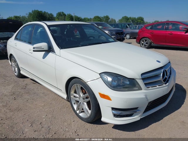 Salvage Mercedes-Benz C-Class Image