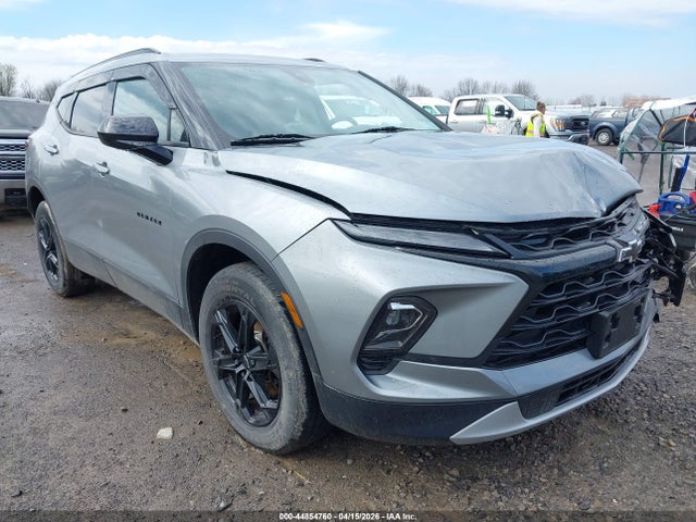 Salvage Chevrolet Blazer Image