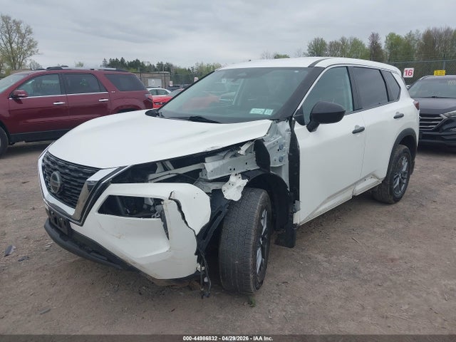 Nissan Rogue S Intelligent Awd