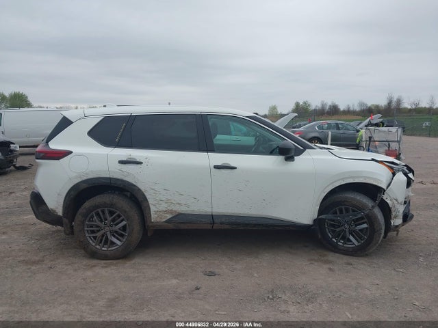 Nissan Rogue S Intelligent Awd